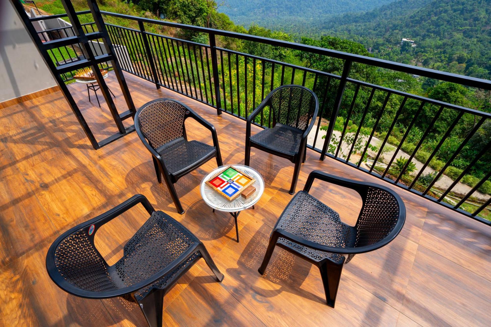 Karimb Resorts Vallikavungal Екстериор снимка
